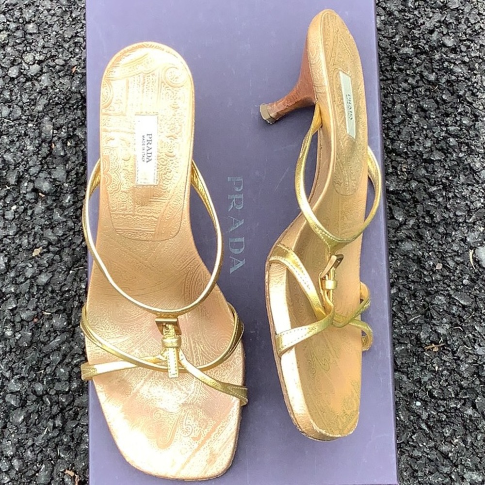 Prada vintage gold heeled sandal. Stunning and delicate. - Picture 1 of 1